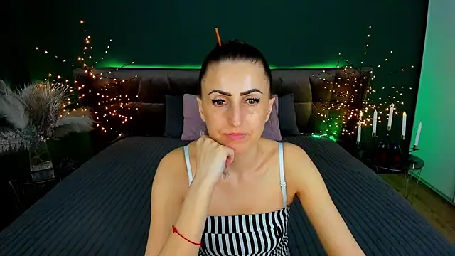 Rebecca_Diamond Live XXX-Chat