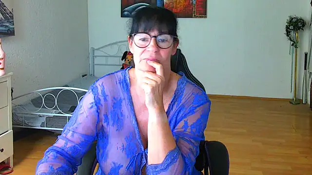 Sylly: онлайн-секс-чат