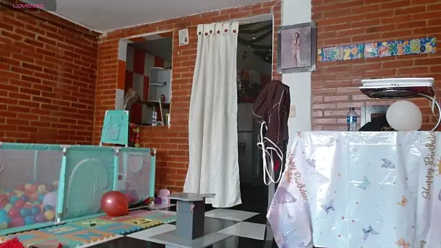 Chat XXX ao vivo de Lia_rouse04