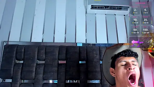 Chat +18 de DomenicoRey ao vivo