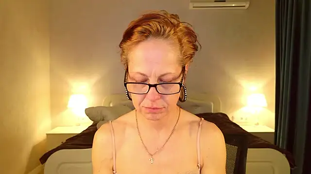 Chat XXX en directo de LioraWeiss