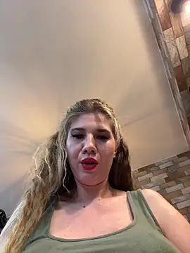 didihairypussy's Live XXX Chat