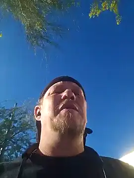 Show modela yourMasterisBored na web-kameri