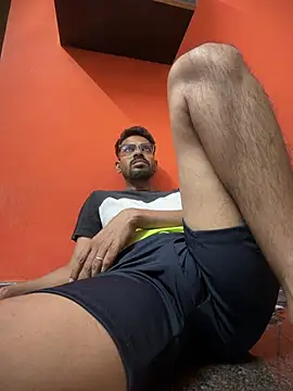 Stoner-boii-Cloudy-arhan Chat XXX live