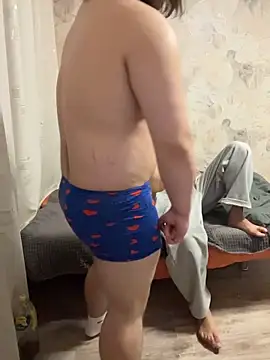 desiredude9 在線直播表演