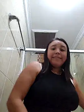 LizzRouse Adlı Modelin Canlı XXX Sohbeti