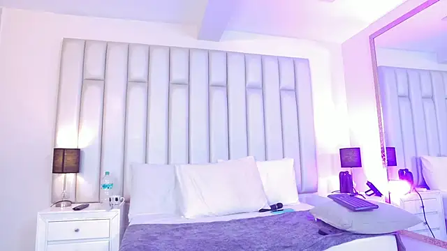 aandreaperez: онлайн-секс-чат