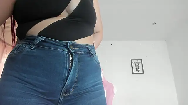 Chatroom XXX en direct de julinee_smithh