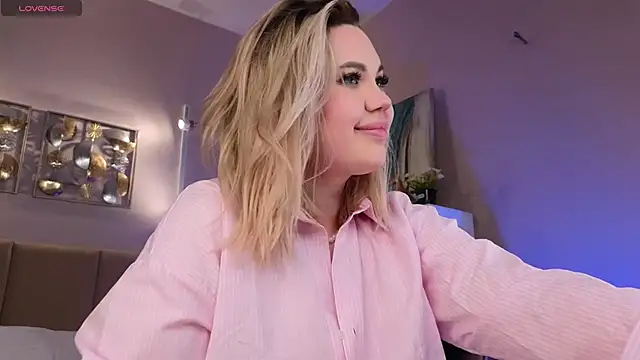 BootyTrisha Obrolan Langsung XXX