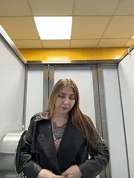 Chat +18 de Sunny___Bunny ao vivo