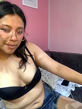 LilithRose_'s Live XXX Chat