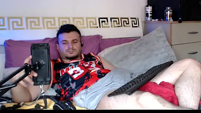 FuckToyBoy69's Webcam Show