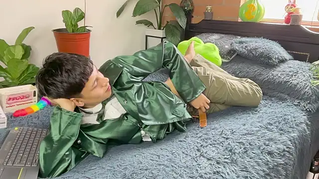 Chat XXX ao vivo de Andy_Belier23