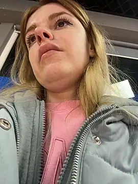 Онлайн чат XXX HarrietDart