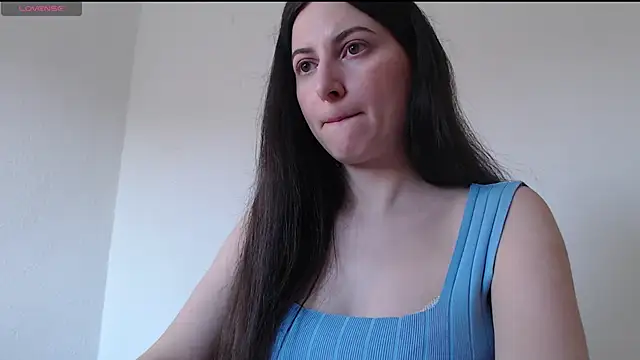 _Hot_Lady_ Adlı Modelin Canlı XXX Sohbeti