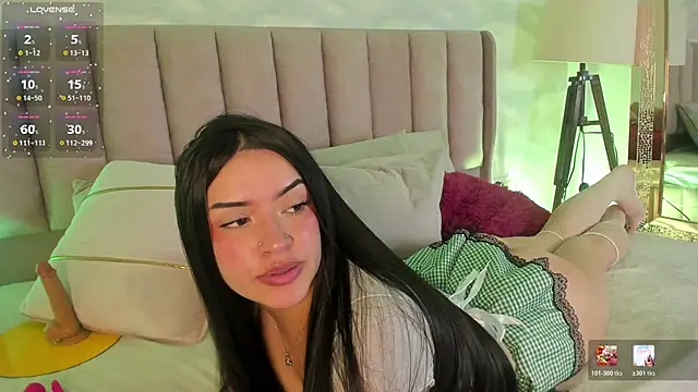 im_miadoll's Live XXX Chat