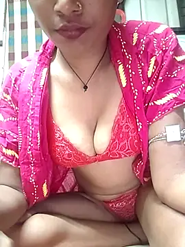 Sweet-runi Chat XXX in diretta