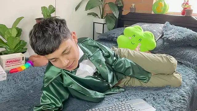 دردشة Andy_Belier23 الجنسية المباشرة