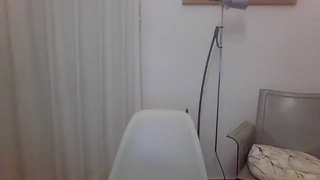 ANONIMO7735 Show in webcam