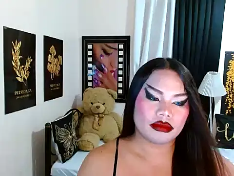 TSbrianaHugeCock Adlı Modelin Canlı XXX Sohbeti