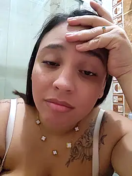 LizzRouse Chat XXX in diretta