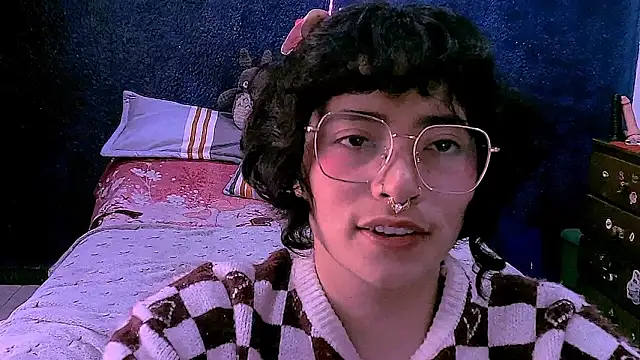 NinaYellow Chat XXX in diretta