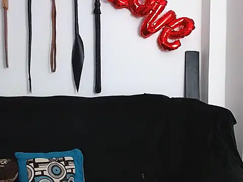 Вебкам-шоу Leah_R