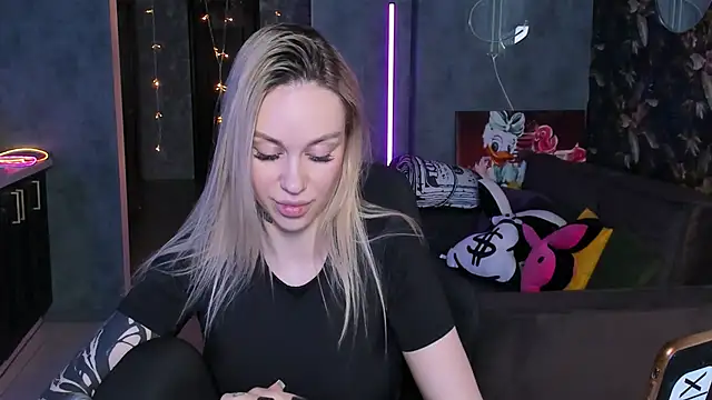 Živý XXX chat Blckmirrorr