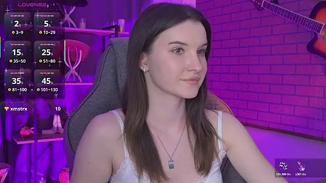 AgataWillis Adlı Modelin Canlı XXX Sohbeti