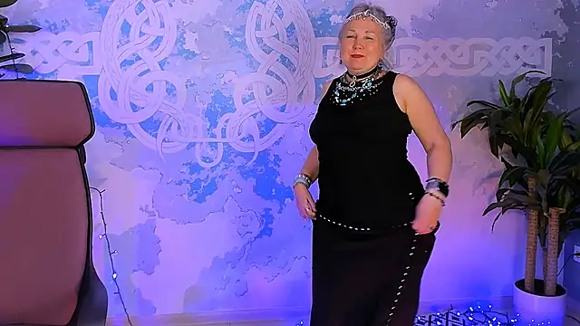 LilaMaharani: απευθείας συνομιλία ΧΧΧ