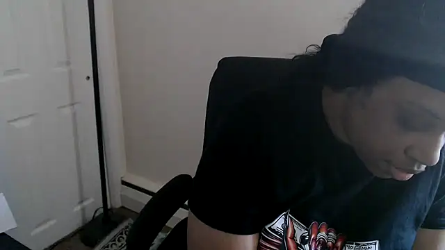 Sexymona1218's Live XXX Chat