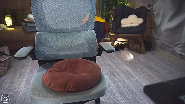 Feral_Berrry_'s Live XXX Chat