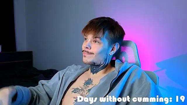 DENIS_HERE élő XXX-chatje