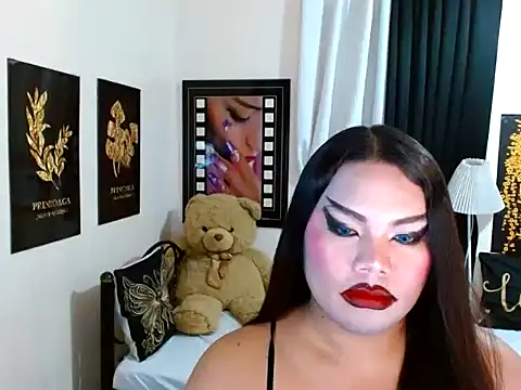 TSbrianaHugeCock's Live XXX Chat