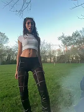 Czat XXX na żywo – Amani_thewolf