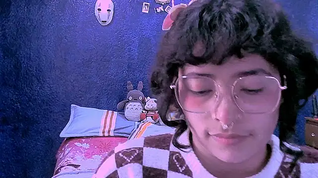 NinaYellow's Live XXX Chat