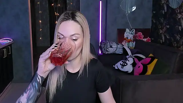 Blckmirrorr Live XXX-chat