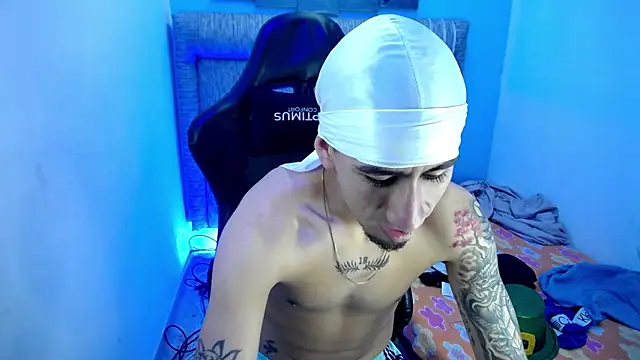 Owen_courtz's Live XXX Chat