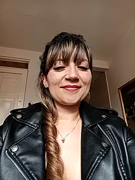 tata_sanz_ – Live XXX-chat