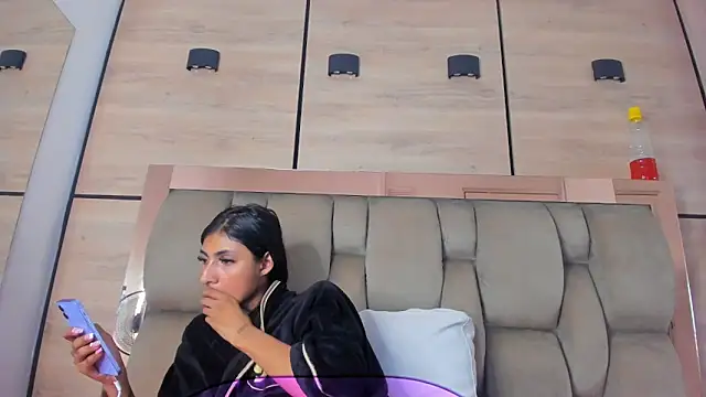 karol_lewiss Chat XXX in diretta