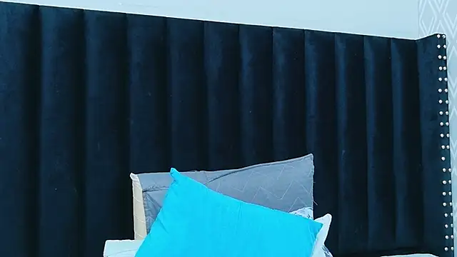 Chat XXX Live colombiamommy