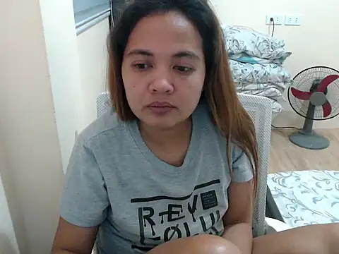 xTheLastVIRGINx's Live XXX Chat