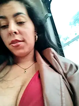 XXX chat uživo modela Luianna