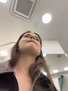 KittyQueeny: онлайн-секс-чат