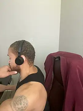 Fathero1time's Live XXX Chat