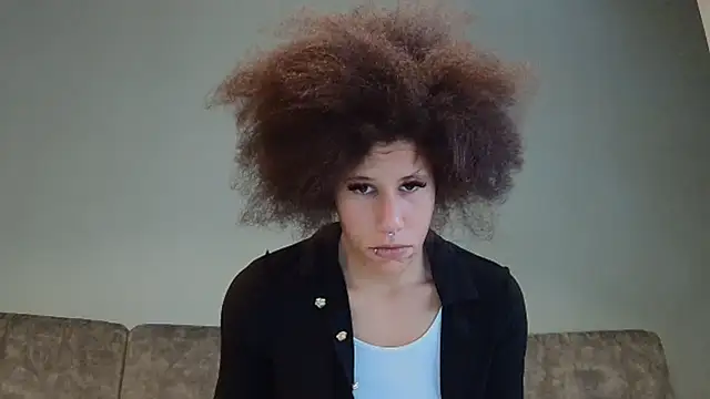 AaliyahHarris Chat XXX in diretta