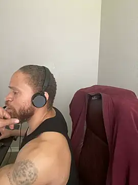 Fathero1time: онлайн-секс-чат