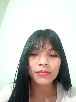 meomeo30 在線直播表演