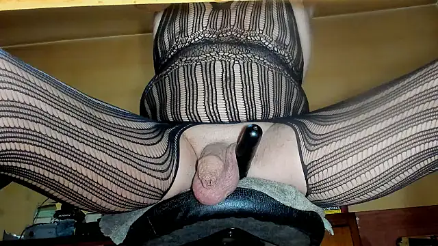 kinkyman47 Show in webcam