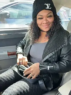 HaloRodeoLover2's Live XXX Chat